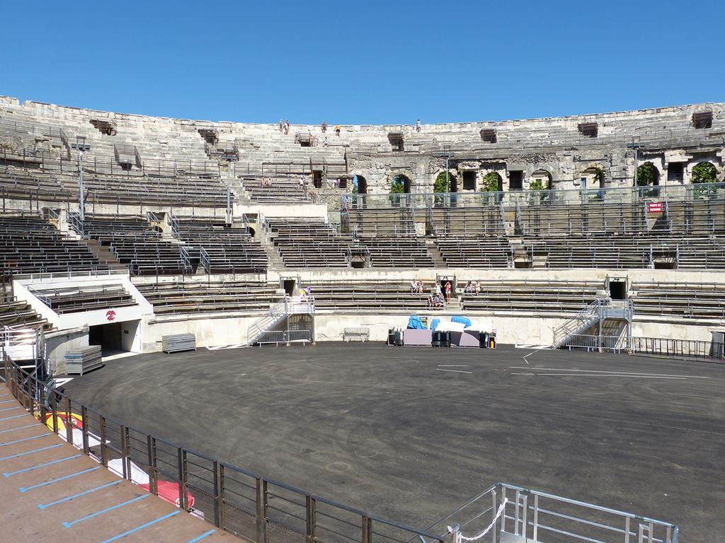 Ókori híres arénák, Nimes aréna